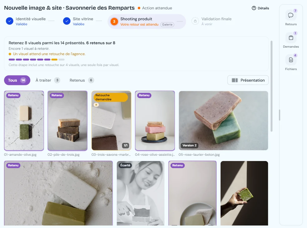 Espace client Blummy : le projet « Savonnerie des Remparts », deux livrables déjà validés, le livrable en cours qui attend le retour du client, le nombre de visuels à retenir et les retouches incluses, et la sélection de photos avec leur statut